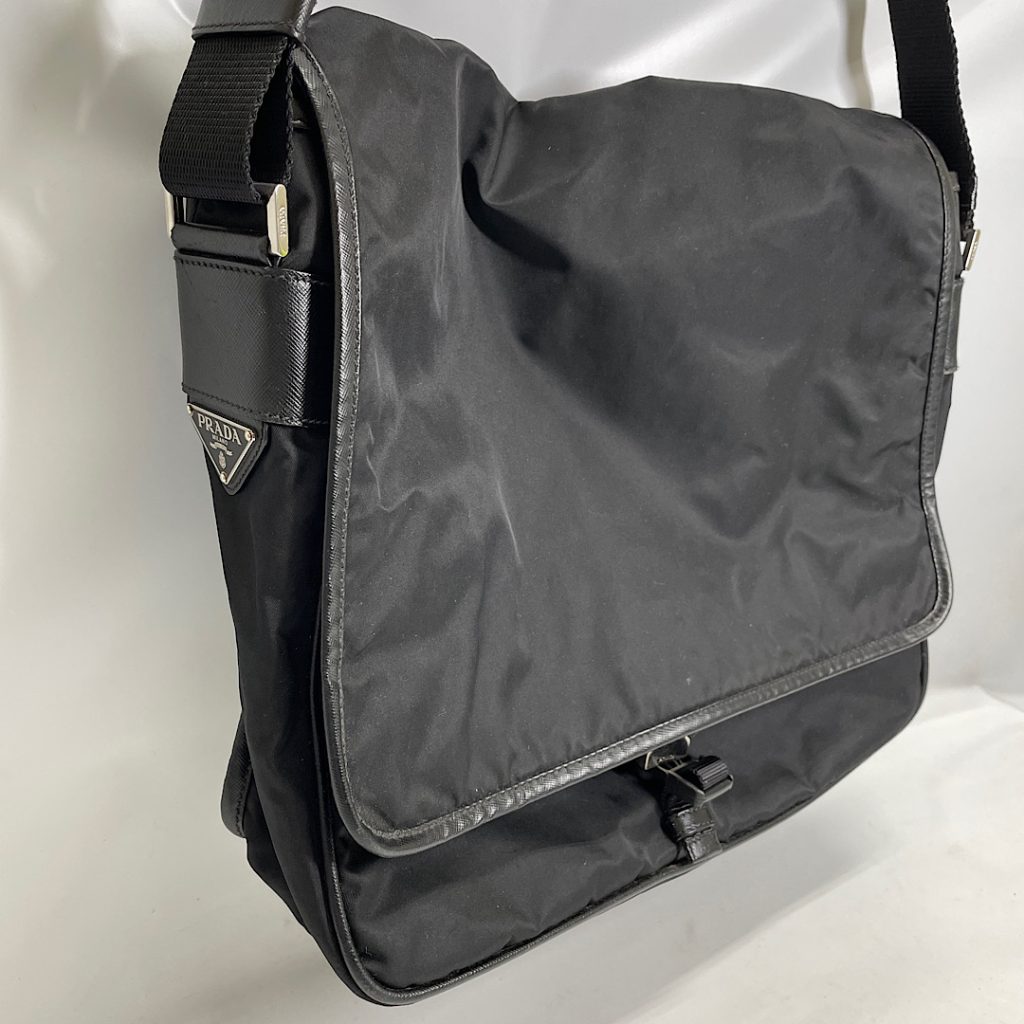 ブランドバックの買取店| PRADAプラダ ショルダーバックメッセンジャーの買取| 利根町もえぎ野台