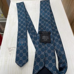GUCCI ダイヤモンドパターンマフラー GG グッチ ストール マフラー GUCCI シルク入り GG柄 大判45
