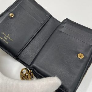 LOUIS VUITTON二つ折り財布の買取| 印西市将監