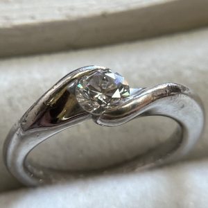 Pt900 ダイヤモンド付き リング