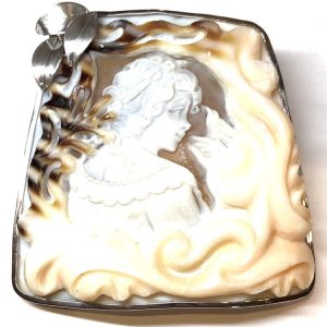 ジ*ン様 カメオブローチまとめ売り　総重量330g ジ*ン様 カメオブローチまとめ売り 総重量330g カメオブローチ