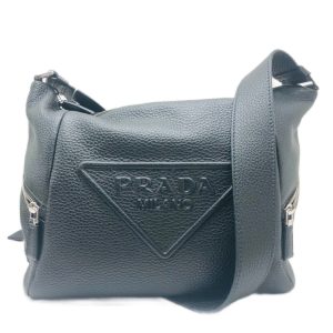 【超極美品】PRADA プラダ　チェーン　キルティング　ショルダーバッグ　黒　金 極美品 PRADA プラダ ショルダーバッグ キルティング ゴールド