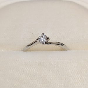 Pt950 プラチナダイヤリング