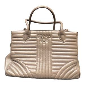 【買取店】美品✴︎ PRADA プラダ ロゴジャガード ブラウン ポーチ PRADA】プラダ ロゴジャガード トートバッグの買取実績 | 買取