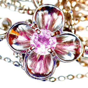 K18WG（ホワイトゴールド）花型トップ