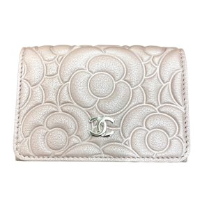 CHANEL シャネル カメリア エンボス スモール フラップウォレット 財布