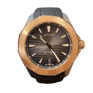 タグホイヤー アクアレーサー プロフェッショナル200 WBP2151.FT6199 ブラック