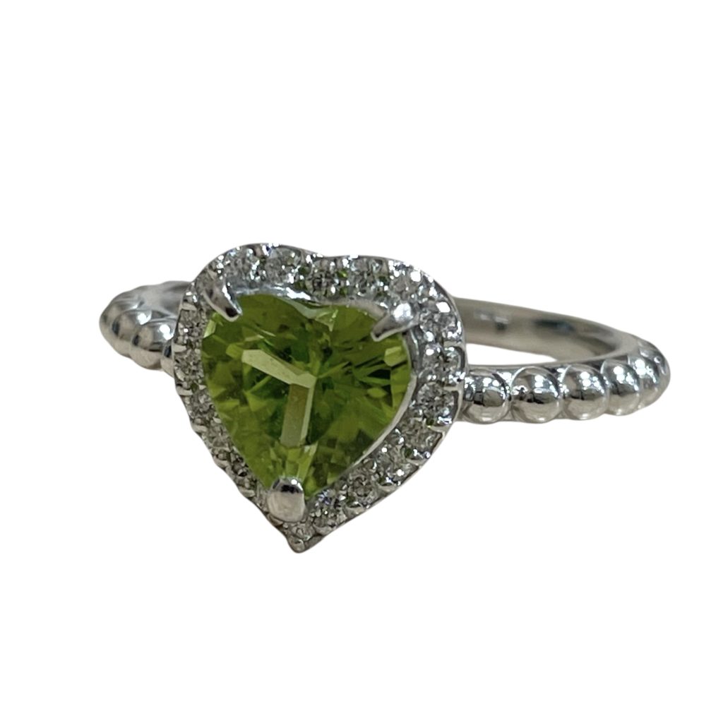 Pt900(プラチナ) ペリドット0.5ctメレ0.1ct リング