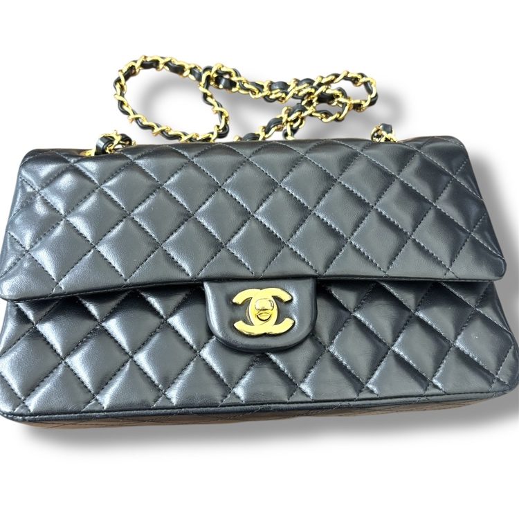マトラッセ25 ショルダーバッグ CHANEL シャネル【ABランク】