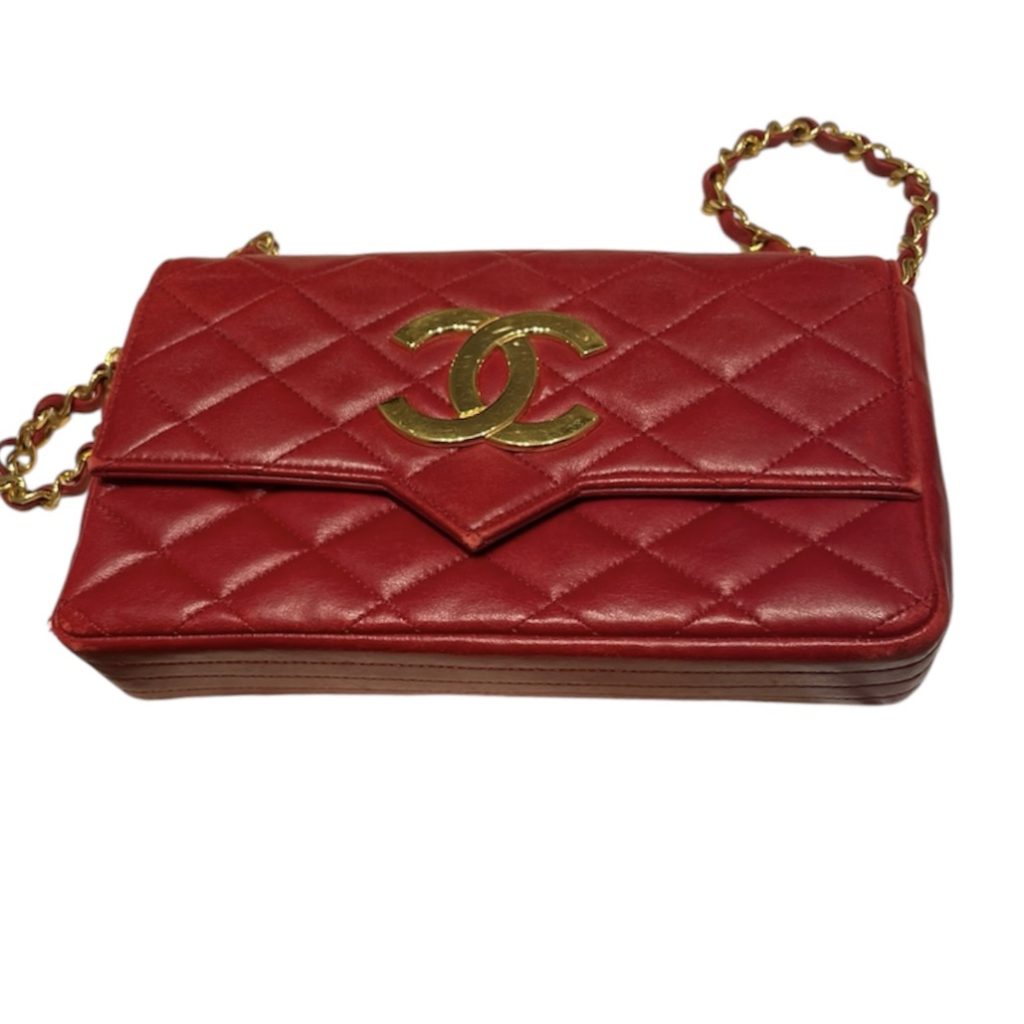 CHANEL　シャネル　マトラッセ　チェーンショルダーバッグ　ラムスキン　赤色