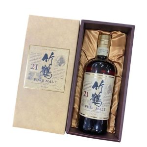 軽井沢　琥珀浪漫　ウィスキー Amazon.co.jp: 軽井沢 琥珀浪漫 700ml 化粧箱付き : 食品・飲料