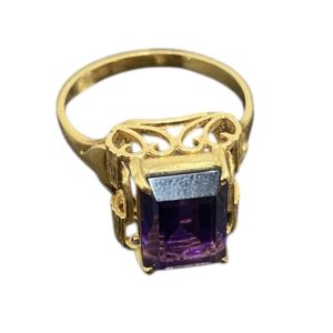 K18 リング　アメジスト付