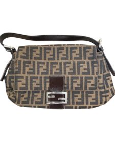 ブランド　フェンディ　FENDI　バッグ
