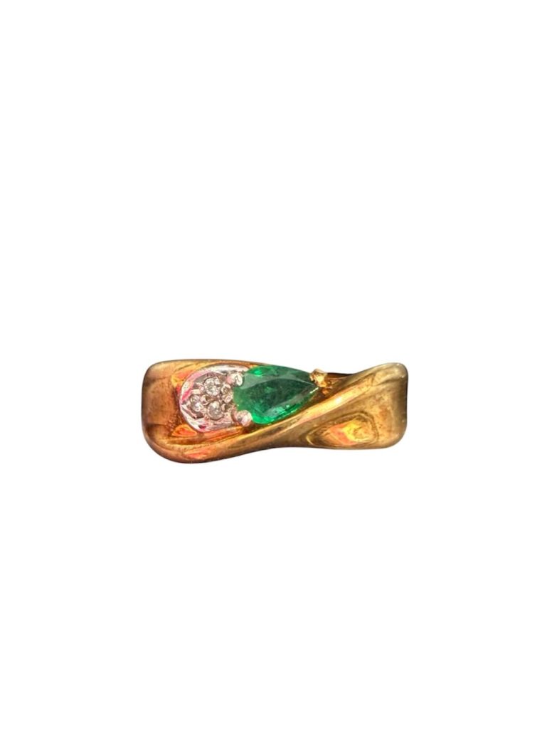 k18 18金 リング  エメラルド ダイヤモンド付き