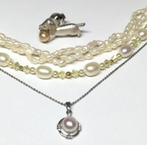 パールネックレス＆ブローチ