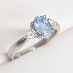 Pt900 アクアマリン5.4ct ダイヤモンド0.89ct リングの買取実績