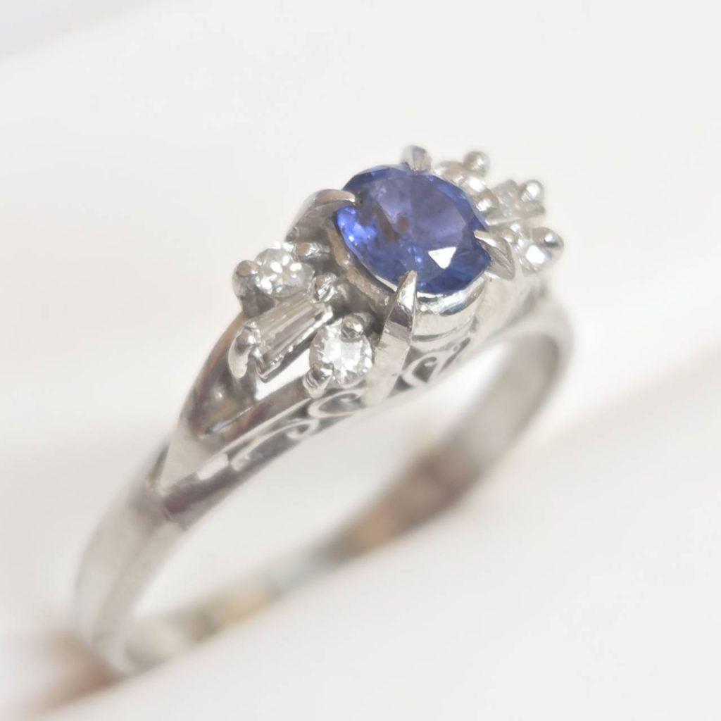 Pt900 サファイアリング