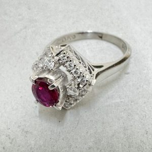 Pt900 ダイヤ 1.02ct 縦爪リングの買取実績 | 買取専門店さすがや