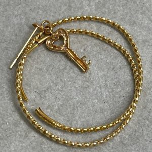金買取価格が高騰中!| K18ピアスの買取| 守谷市薬師台