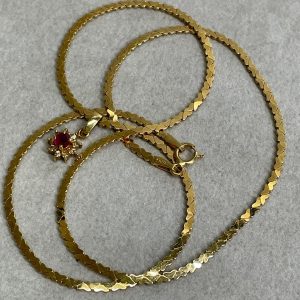 金の価格が過去最高値更新!| K18ルビー付きネックレストップの買取| 利根町惣神田