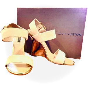 ルイヴィトンのピンクヒール