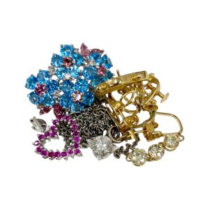 K18イヤリング / Pt900トップ / K5ブローチ