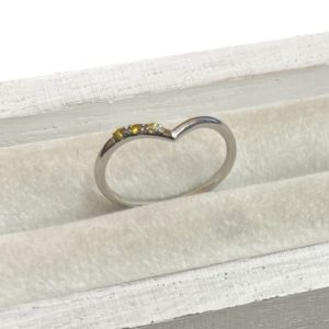 遺物の整理AU750/K18金0.5CT刻印入りダイヤモンドイヤリング 遺物の整理AU750/K18金0.5CT刻印入りダイヤモンドイヤリング