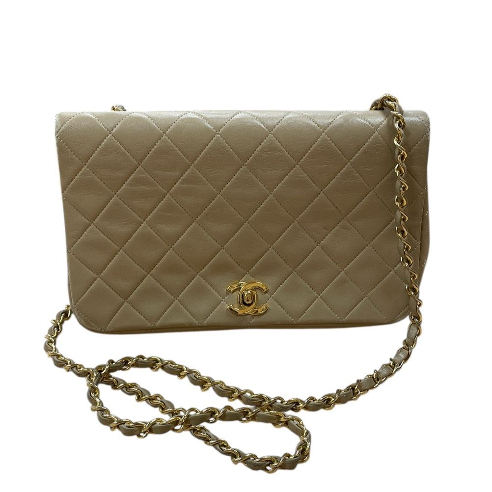 CHANEL シャネル マトラッセ ショルダーバッグ ラムスキン