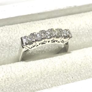 【Pt900ダイヤリング】プラチナ900・ダイヤモンド・貴金属・アクセサリー・ジュエリー