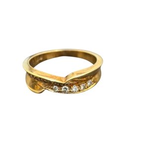 K18　金18　ダイヤ付きリング