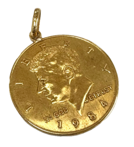 ネックレス　トップ　アクセサリー　金　K18　18金　コインモチーフ