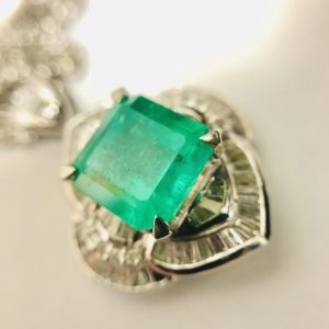PT900天然❣️エメラルドネックレス0.5ctダイヤ0.14ct PT900天然❣️エメラルドネックレス0.5ctダイヤ0.14ct