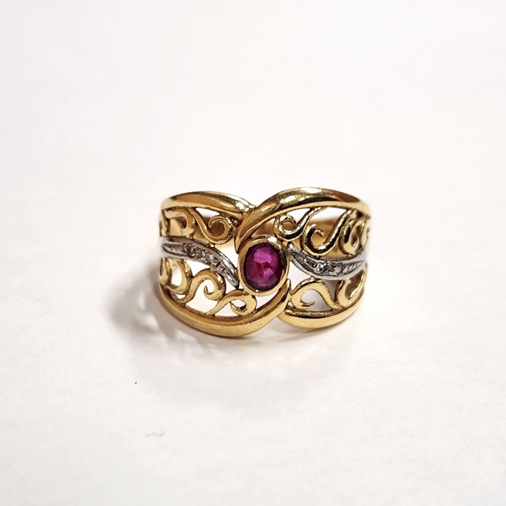 18金 プラチナ900 (K18 Pt900) リング ルビー ジュエリー | 根室市光洋町