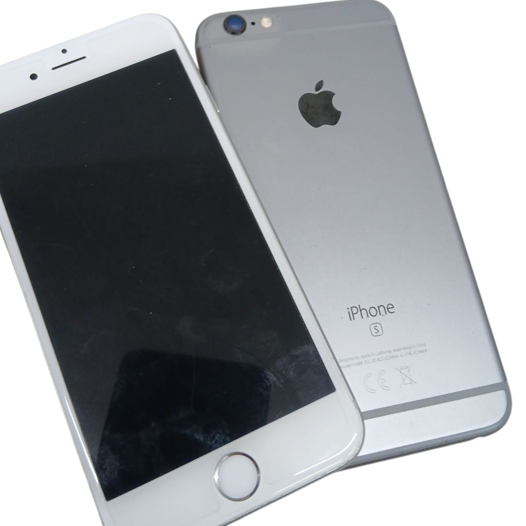 ジャンク品でもお買取！iPhone6s 32GBを2台お買取しました！古い