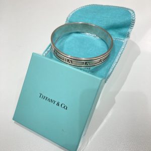 Tiffany＆Co. / フック＆アイ / シルバー バングル / 箱付き