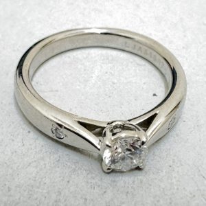 Pt900 / プラチナ / 指輪 / ダイヤモンド
