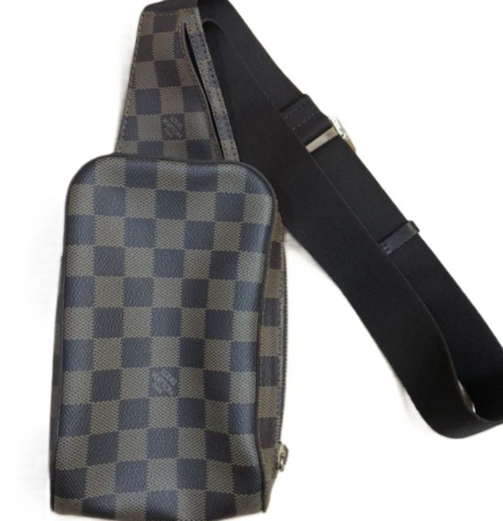 LOUIS VUITTON (ルイ ヴィトン) ダミエ エベヌ ジェロニモス ボディバック | 根室市駒場町