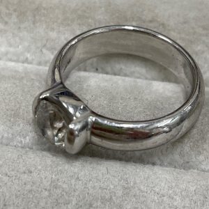 プラチナの高価買取店| Pt900ダイヤモンド付きリングの買取| 利根町布川