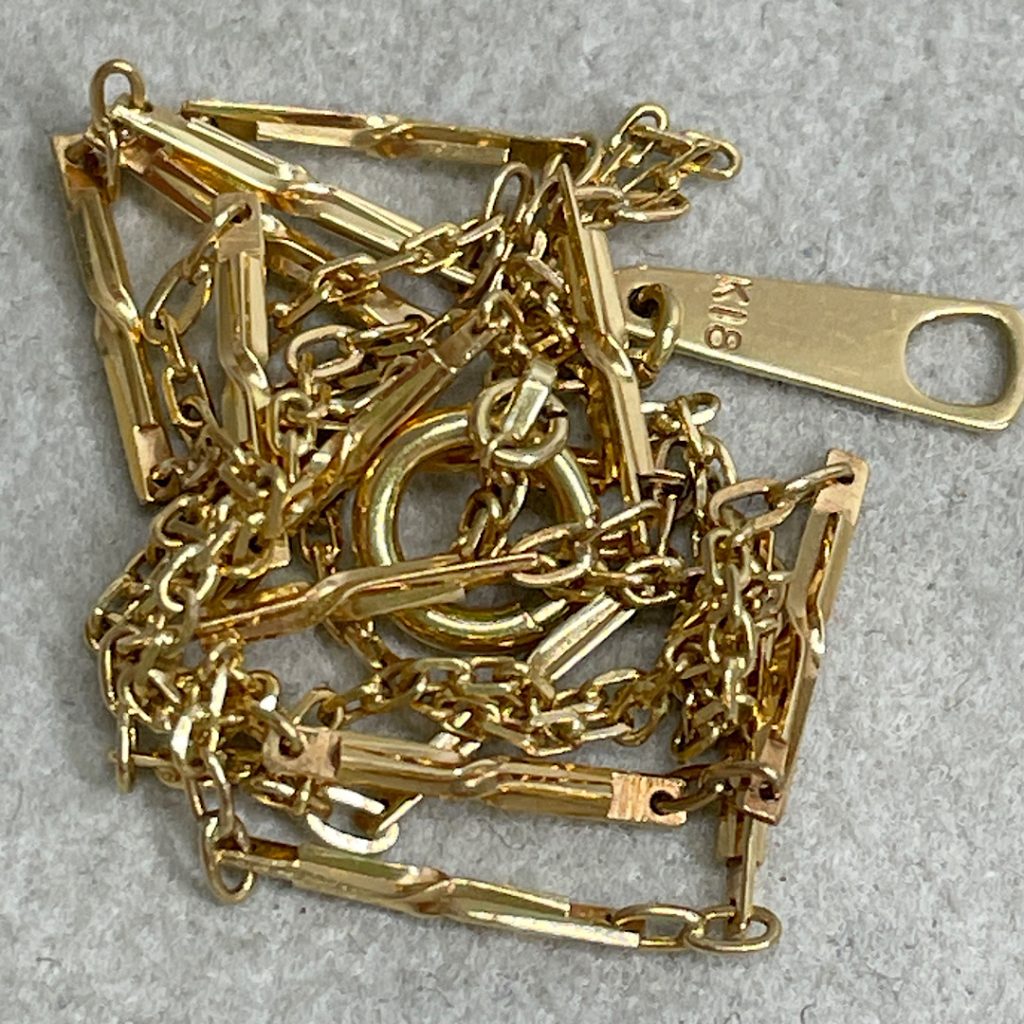 金の価格高騰中| K18ネックレスの買取| 龍ケ崎市久保台