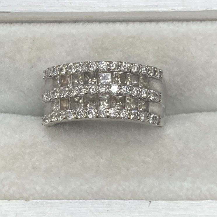 Pt900 ダイヤモンドリング