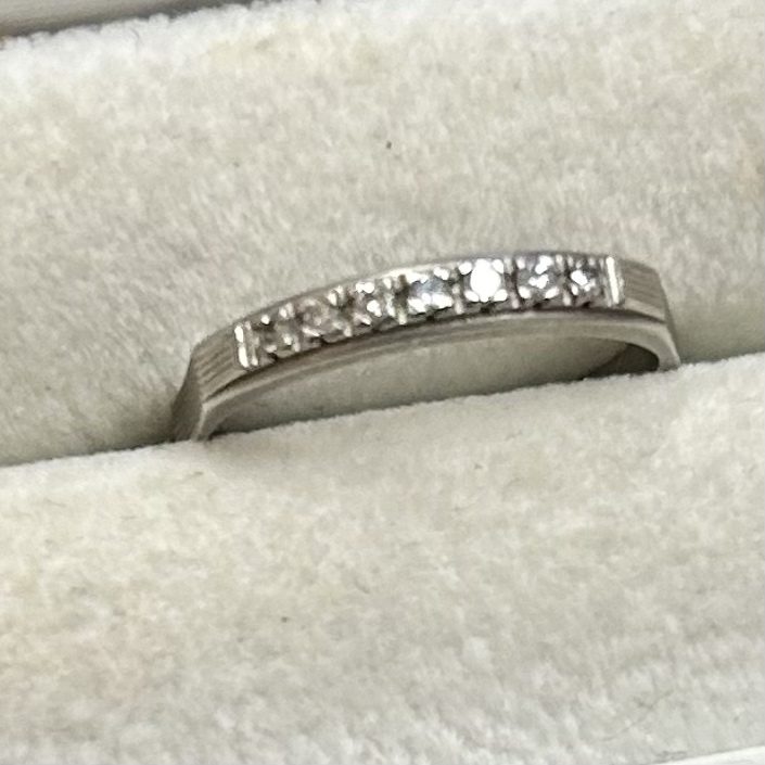 Pt900ダイヤ付きリング