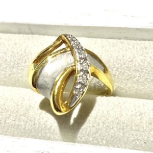 【K18PT900リング】18金・プラチナ900・メレダイヤモンド・貴金属・アクセサリー・指輪