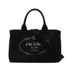 PRADA カナパ　スタッズ付きバック PRADA スタッズ付きトートバッグ