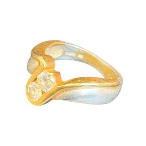 【Pt900/K18 (プラチナ/金) コンビ】ダイヤモンド・リング