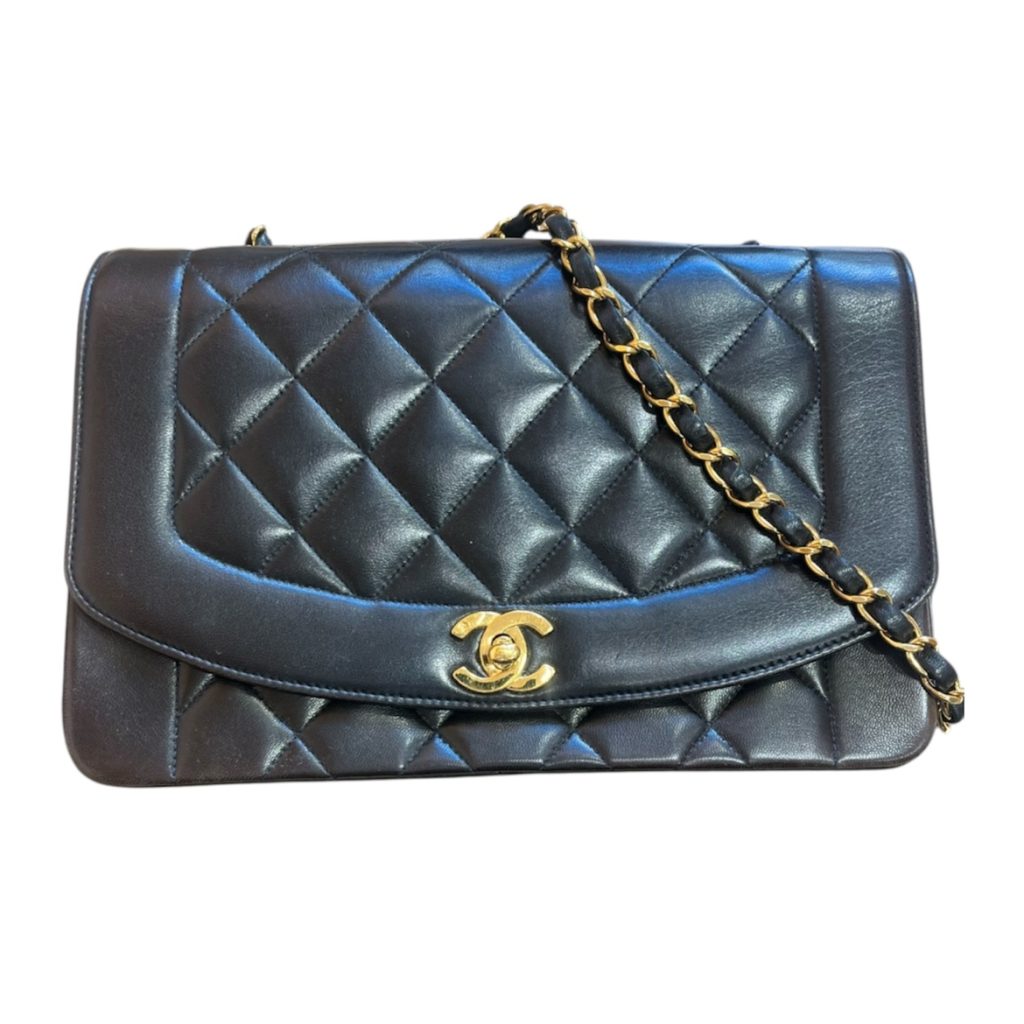 CHANEL(シャネル)マトラッセ ラムスキン チェーンショルダーバッグ