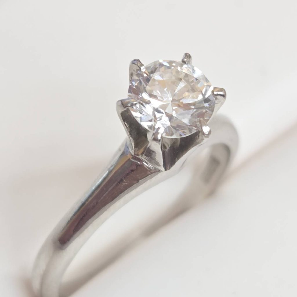 Pt900 ダイヤモンドリング