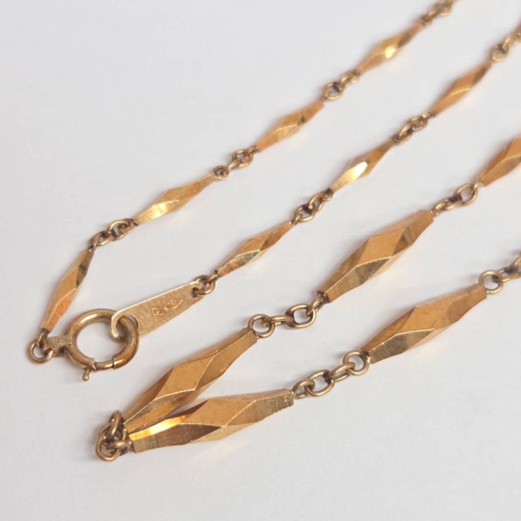 K18（18金）ネックレス