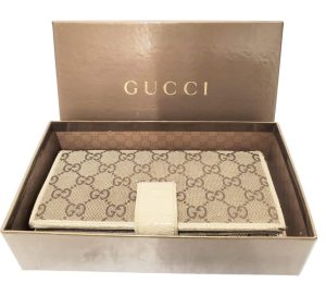 グッチ　GGキャンパス　長財布