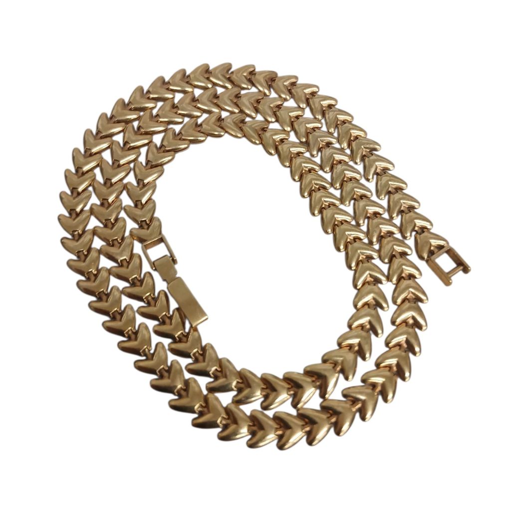 函館市で存在感抜群のK18ネックレスを高価買取！金の価値をしっかり評価します