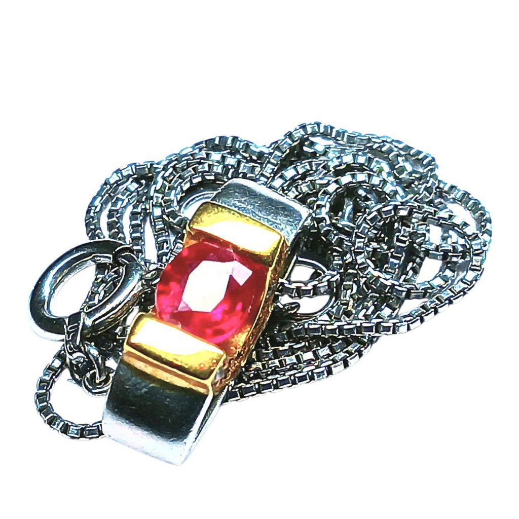 Pt900＆K18ルビー付きネックレス